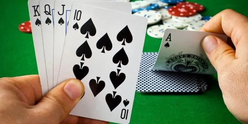 Liêng tại sảnh game bài May88 nổi bật với cách chơi đơn giản